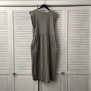 Green midi dress, EUC, size L - with pockets!